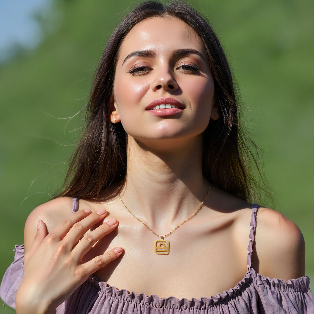 Quadratische Waage Halskette - Sternzeichen Schmuck